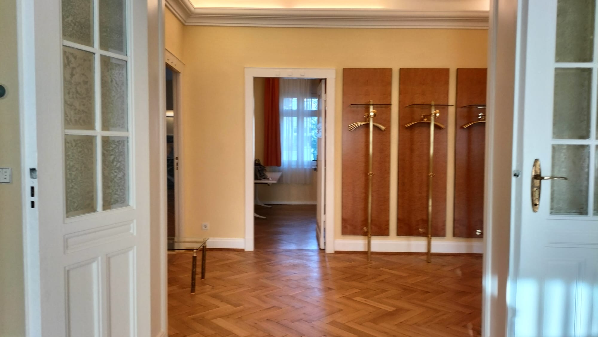 Spacious Apartment in Grunewald - 3